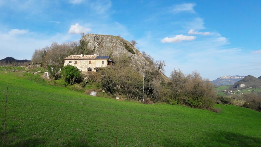 Sasso Erminia R&B Ecosostenibile Novafeltria エクステリア 写真